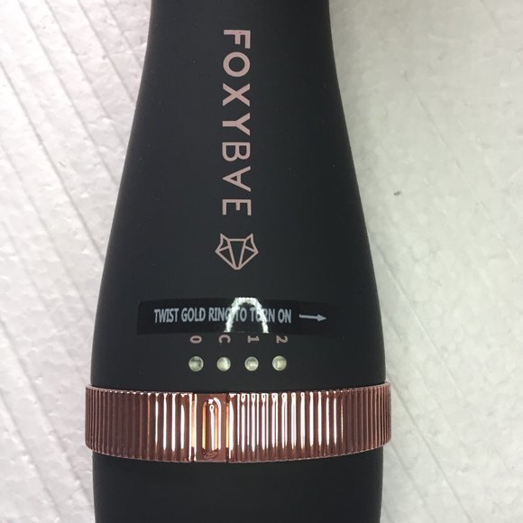 FOXYBAE Blowout Dryer Brush - NEW! - Picture 3 of 5
